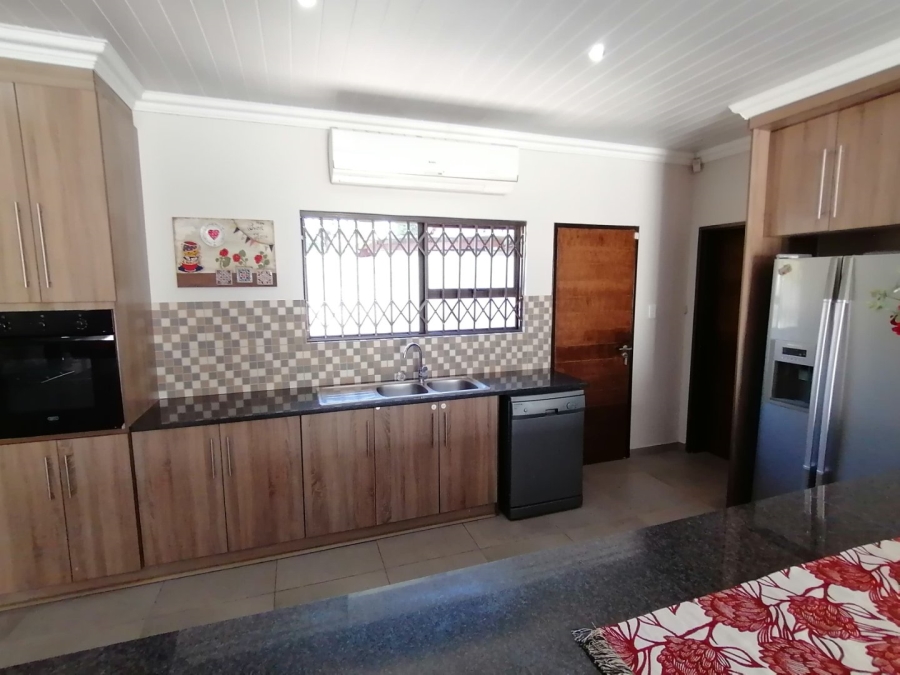 3 Bedroom Property for Sale in Langenhovenpark Free State